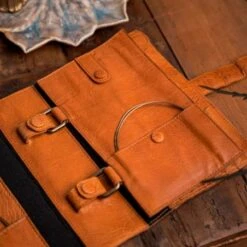 Funda De Cuero Para Estuche Personalizable Muud Carita A -Las Tijeras Magicas Tienda estuche para agujas circulares y cables muud carita a 3