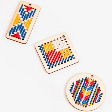 Kit Accesorios De Madera Geometric Para Bordar - DMC 4 Kit Accesorios De Madera Geometric Para Bordar - DMC - Imagen 2