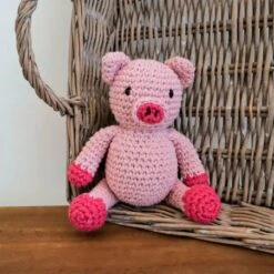 Kit Amigurumi Cerdita Maggie - Hoooked -Las Tijeras Magicas Tienda kit amigurumi cerdita maggie hoooked 3