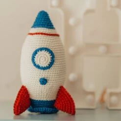 Kit Amigurumi - Cohete - Círculo -Las Tijeras Magicas Tienda kit amigurumi nave espacial circulo 2