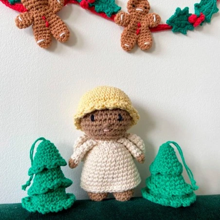 Kit De Amigurumi - Ángel De Navidad Luna - Hoooked 4 Kit De Amigurumi - Ángel De Navidad Luna - Hoooked - Imagen 2