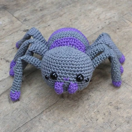 Kit De Amigurumi - Araña Sonja - Hardicraft 4 Kit De Amigurumi - Araña Sonja - Hardicraft - Imagen 2