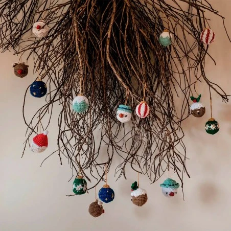 Kit De Amigurumi - Decoración De Navidad - Hoooked 5 Kit De Amigurumi - Decoración De Navidad - Hoooked - Imagen 3