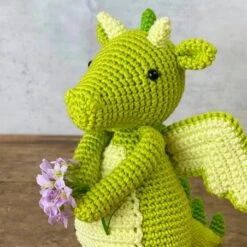 Kit De Amigurumi - Dragón Doris - Hardicraft 6 Kit De Amigurumi - Dragón Doris - Hardicraft -Las Tijeras Magicas Tienda kit de amigurumi dragon doris hardicraft 1