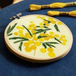 Kit De Bordado - Mimosas By Marie-Dominique Procureur - DMC 9 Kit De Bordado - Mimosas By Marie-Dominique Procureur - DMC -Las Tijeras Magicas Tienda kit de bordado mimosas by marie dominique procureur dmc 2