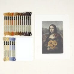 Kit De Bordado - Mona Lisa Y Los Girasoles - DMC 9 Kit De Bordado - Mona Lisa Y Los Girasoles - DMC -Las Tijeras Magicas Tienda kit de bordado mona lisa y girasoles dmc 2