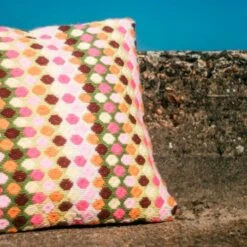 Kit De Bordado Punto Largo - Cojín Retro - Vervaco -Las Tijeras Magicas Tienda kit de bordado punto largo cojin retro vervaco 1