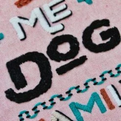 Kit De Bordado - You Me Dog Family - Katia -Las Tijeras Magicas Tienda kit de bordado you me dog family katia 3