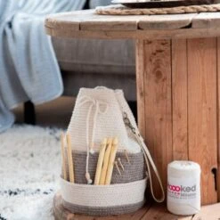 Kit De Ganchillo - Bolso Para Proyectos Jönköping - Hoooked 8 Kit De Ganchillo - Bolso Para Proyectos Jönköping - Hoooked -Las Tijeras Magicas Tienda kit de ganchillo bolso para proyectos jonkoping hoooked 1