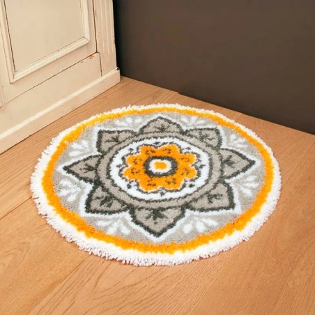 Kit De Latch Hook Alfombra Mandala - Vervaco 4 Kit De Latch Hook Alfombra Mandala - Vervaco - Imagen 2