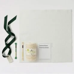 Kit De Macramé - Cojín - DMC -Las Tijeras Magicas Tienda kit de macrame cojin dmc 2