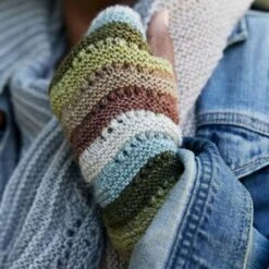 Knits From The LYS: A Collection By Espace Tricot -Las Tijeras Magicas Tienda knits from the lys a collection by espace tricot 14