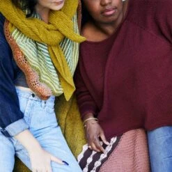 Knits From The LYS: A Collection By Espace Tricot -Las Tijeras Magicas Tienda knits from the lys a collection by espace tricot 5