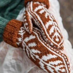 Knitted Kalevala By Jenna Kostet -Las Tijeras Magicas Tienda knitted kalevala by jenna kostet 3