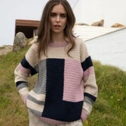 Knitting With Designers. Seaside Walk 30 Knitting With Designers. Seaside Walk -Las Tijeras Magicas Tienda knitting with designers seaside walk 8