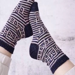 Malabrigo Book 21. Socks: Ultimate Collection -Las Tijeras Magicas Tienda malabrigo book 21 socks ultimate collection 2