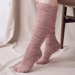 Malabrigo Book 21. Socks: Ultimate Collection -Las Tijeras Magicas Tienda malabrigo book 21 socks ultimate collection 4