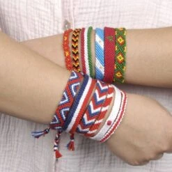 Pack De 24 Madejas DMC Mouliné - Banderas - DMC 10 Pack De 24 Madejas DMC Mouliné - Banderas - DMC -Las Tijeras Magicas Tienda pack de 24 madejas dmc mouline banderas dmc 2