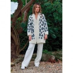 PALE By Kim Hargreaves 8 PALE By Kim Hargreaves -Las Tijeras Magicas Tienda pale by kim hargreaves 3