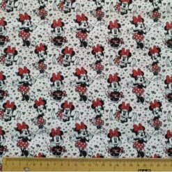 Tela De Algodón - Minnie Mouse - Corazoncitos