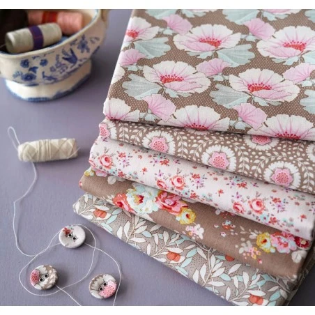 Tela De Algodón Tilda - Maple Farm - Gwendelyn - Umber 4 Tela De Algodón Tilda - Maple Farm - Gwendelyn - Umber - Imagen 2